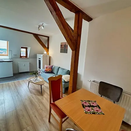 Fw 90 - Gemuetliche Dachgeschosswohnung Mit Ausblick * 괴를리츠